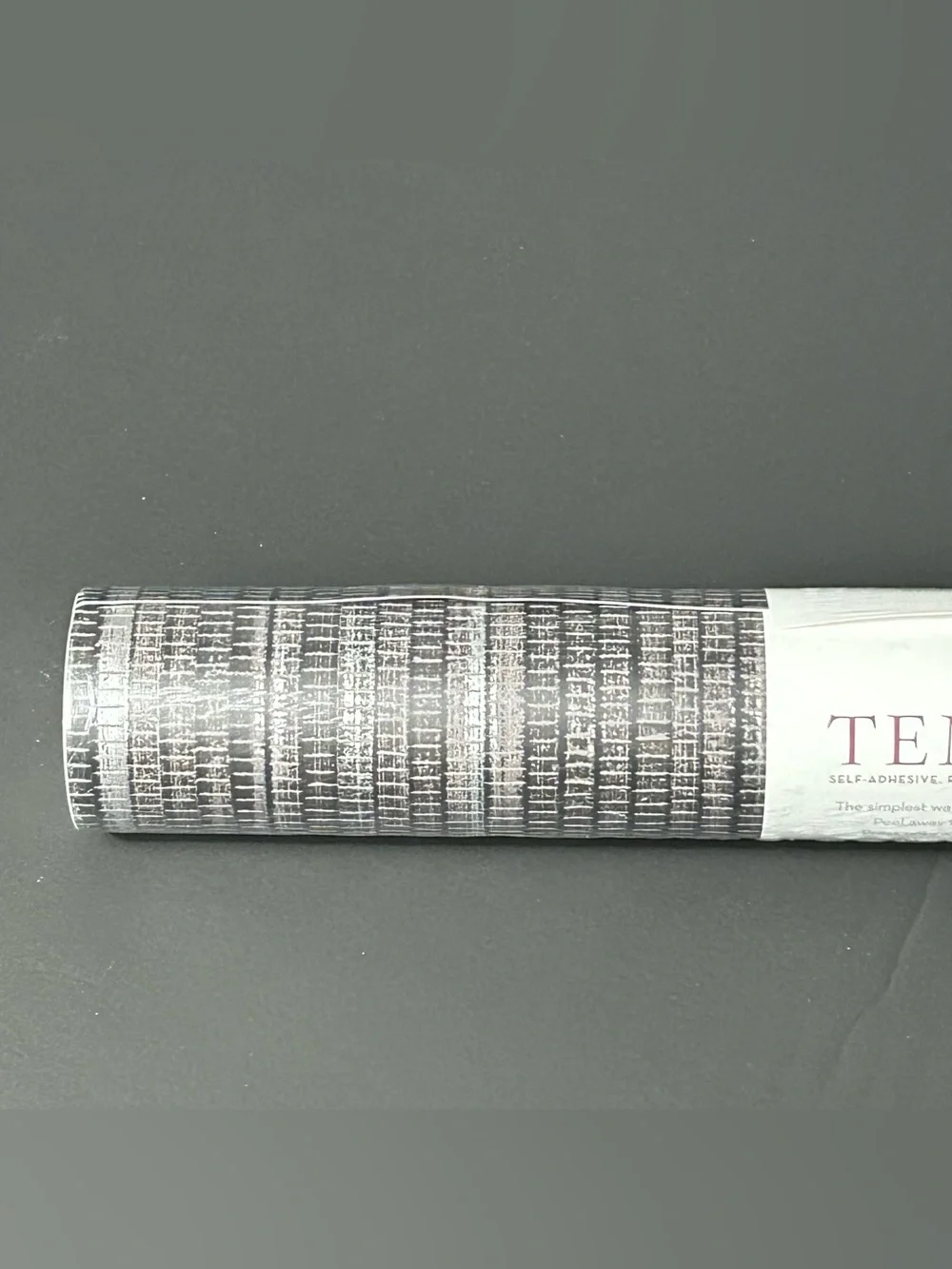 Tempaper peel stick